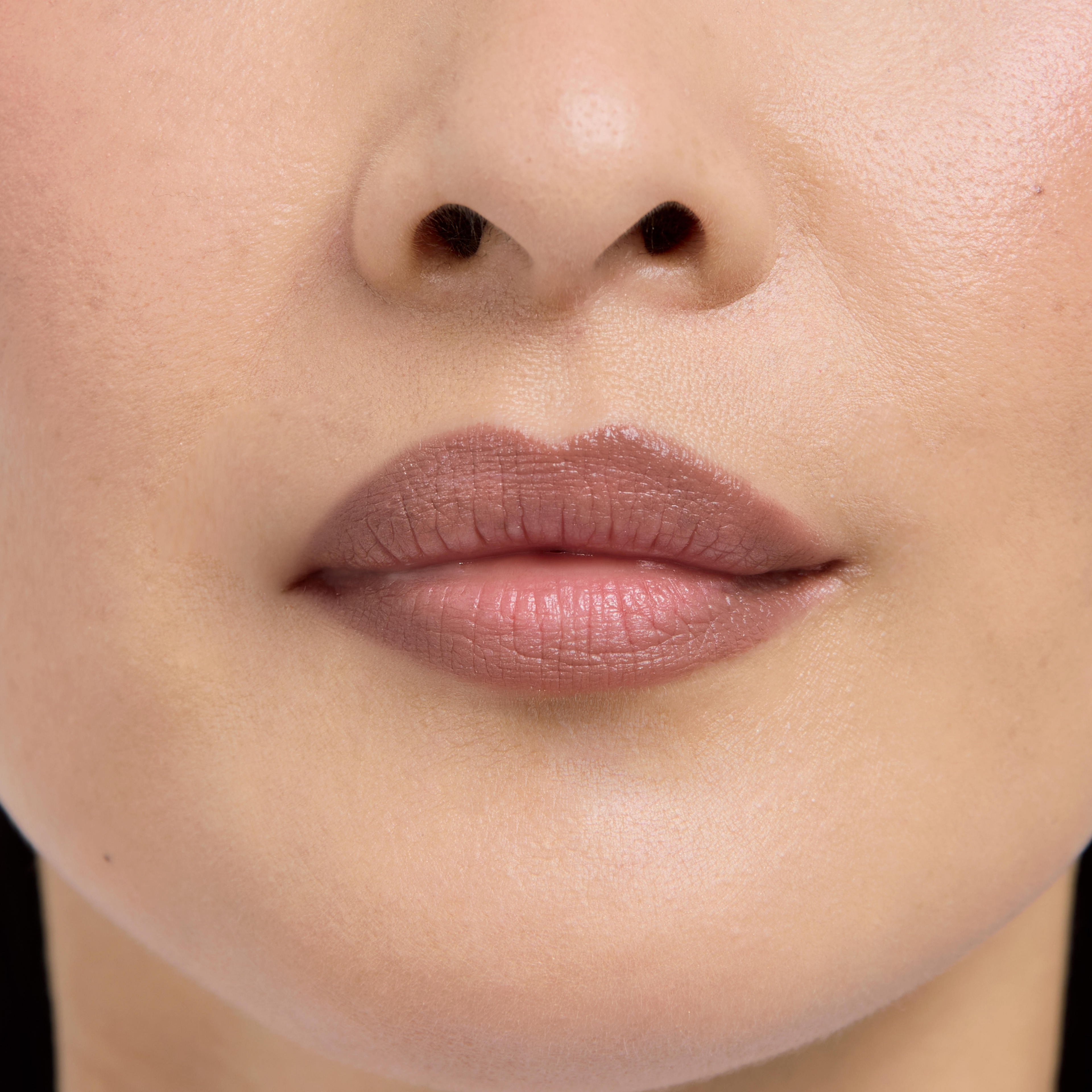 Lip Frame